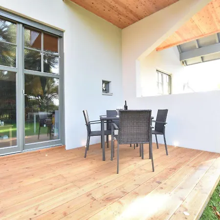 Sun And Moon With Fireplace, Terrace And Garden شقة